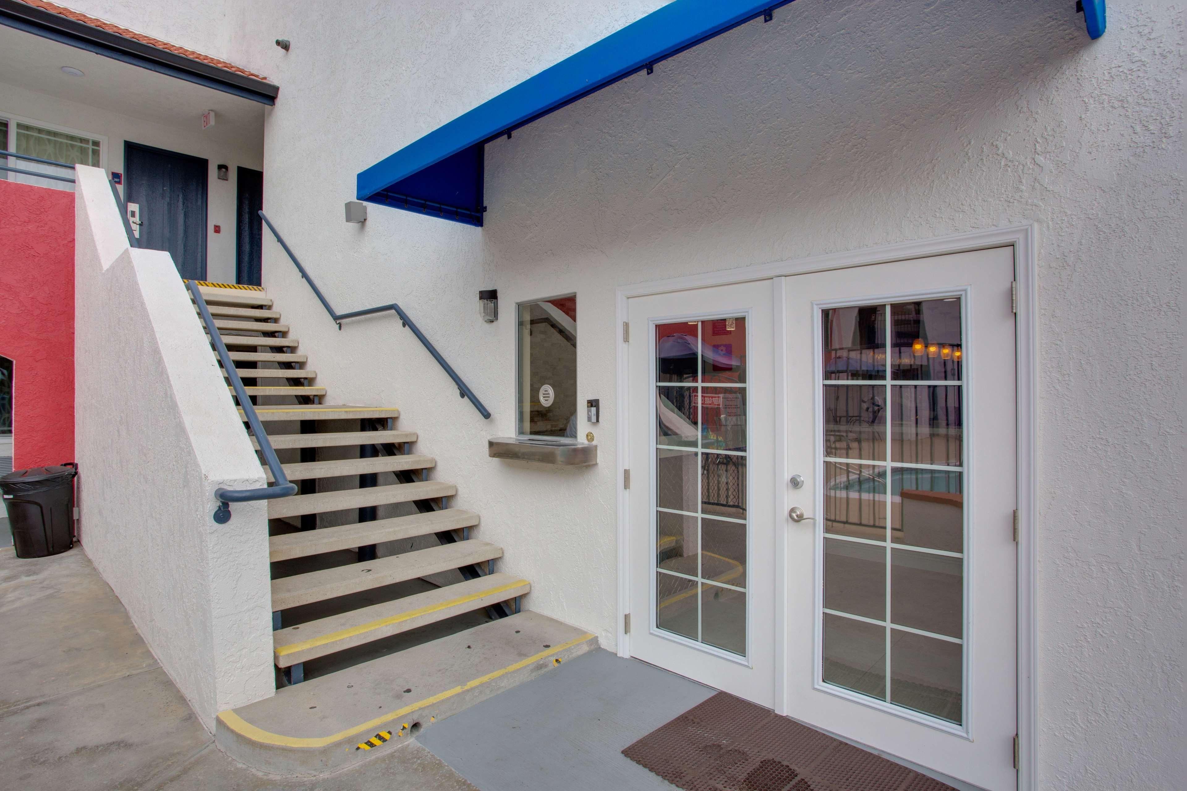 Surestay Plus Hotel By Best Western Chula Vista West Exterior photo