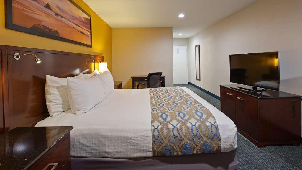 Surestay Plus Hotel By Best Western Chula Vista West Room photo